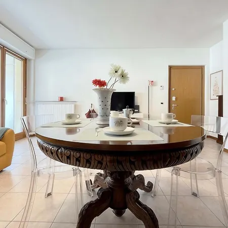 Homeby, Livigno شقة