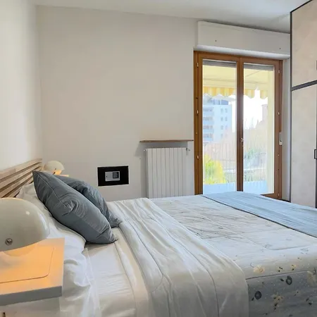 Homeby, Livigno Daire Milano